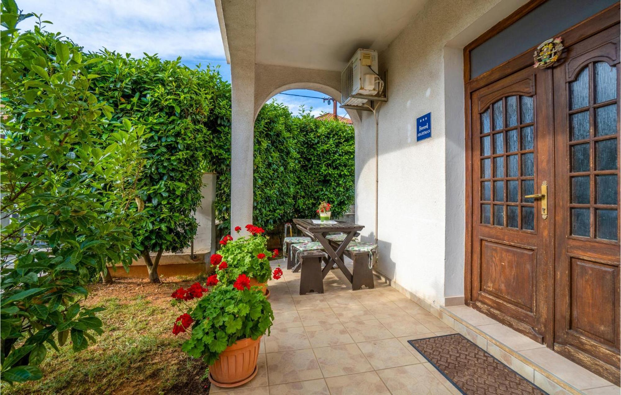 Awesome Apartment In Pula With Wifi Dış mekan fotoğraf
